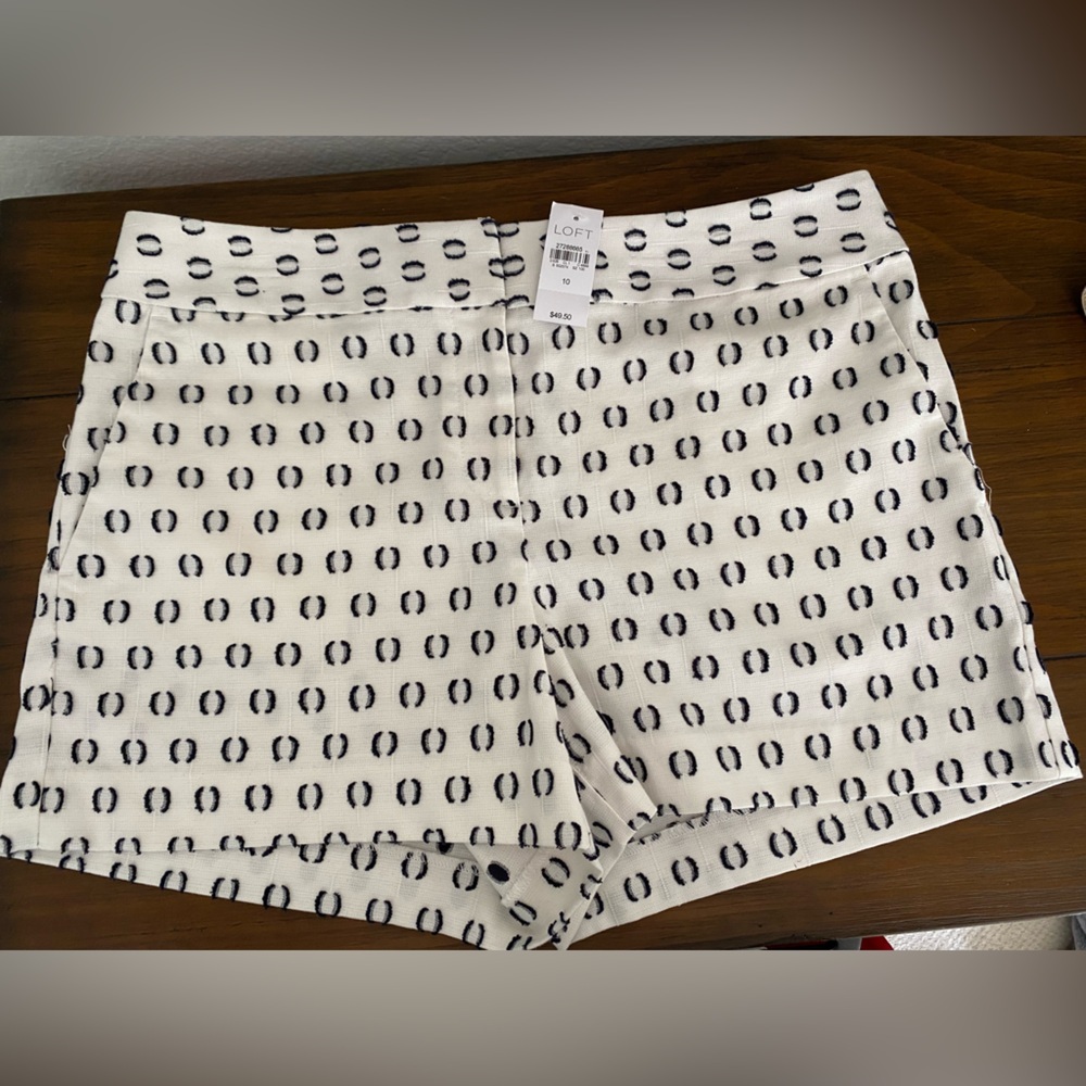 NWT Loft White and Navy summer Shorts